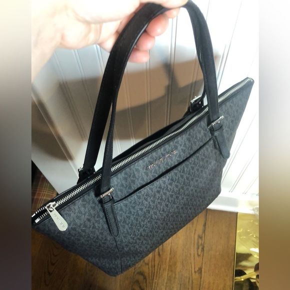 MICHAEL KORS Black Monogram Coated Canvas and Leather Shoulder Bag - Picture 16 of 17